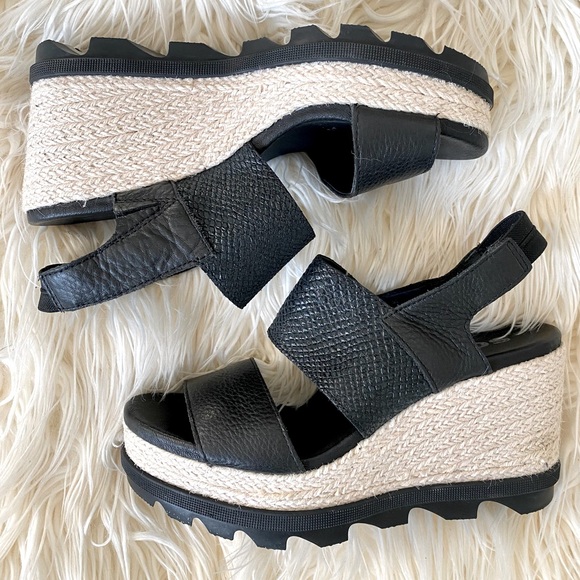 SOREL Joanie II Slingback Wedge Sandals - Picture 2 of 6